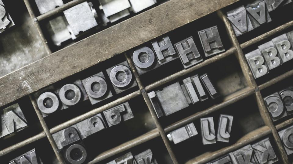 Fonts in R